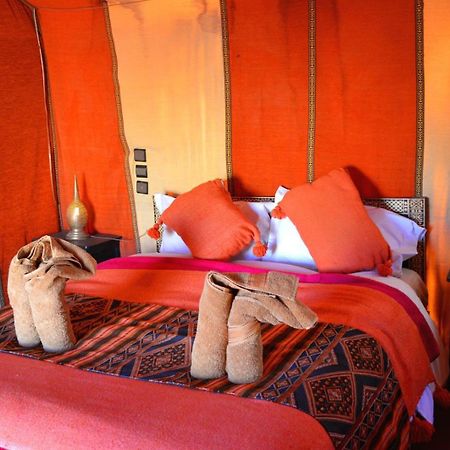 Отель Elegant Luxury Camp Мерзуга Экстерьер фото